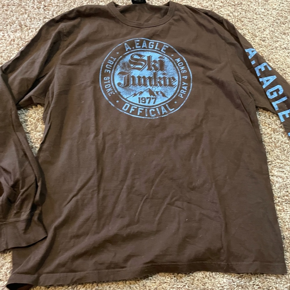 American Eagle long sleeve T-shirt men’s XL